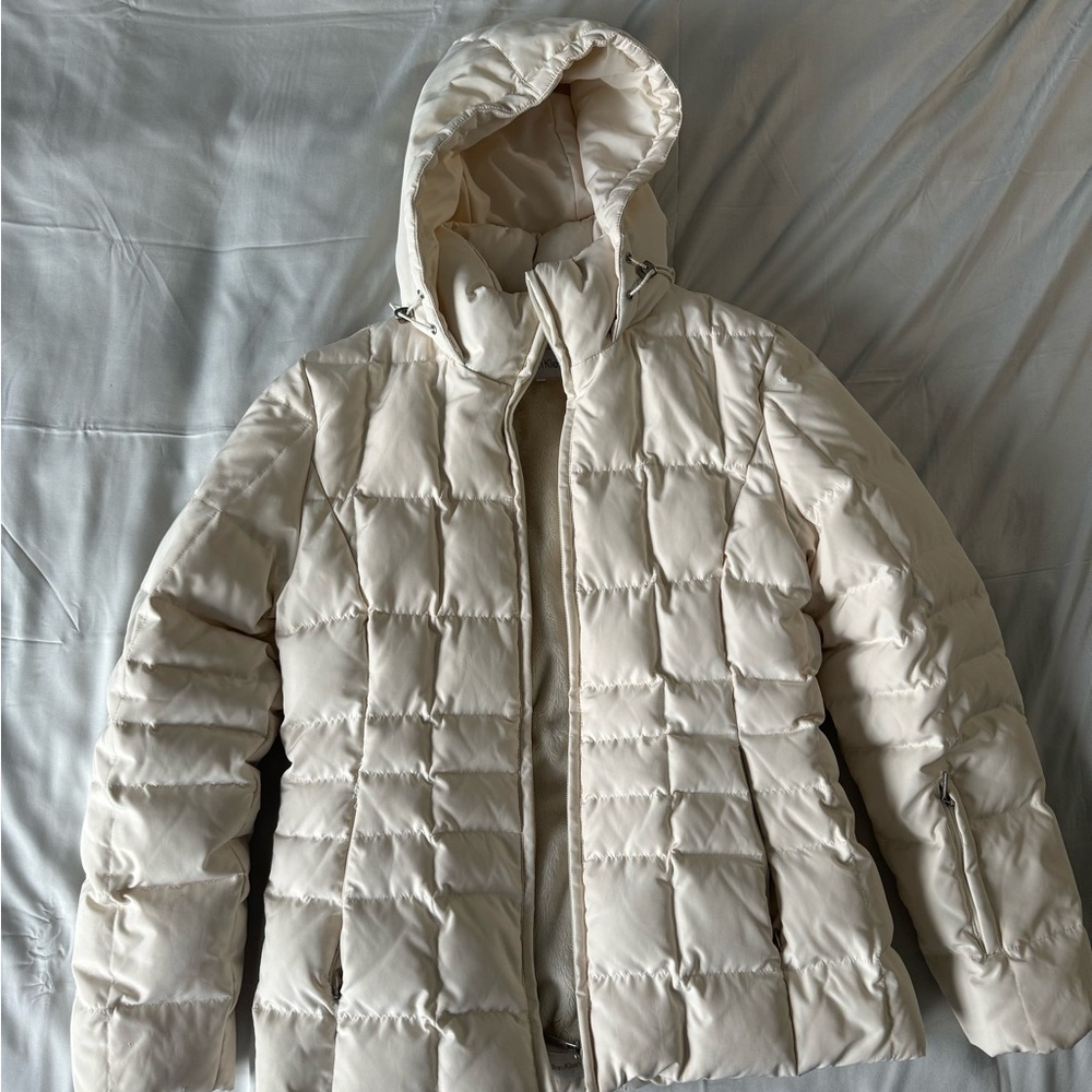 Women's Off-White Puffer Jacket